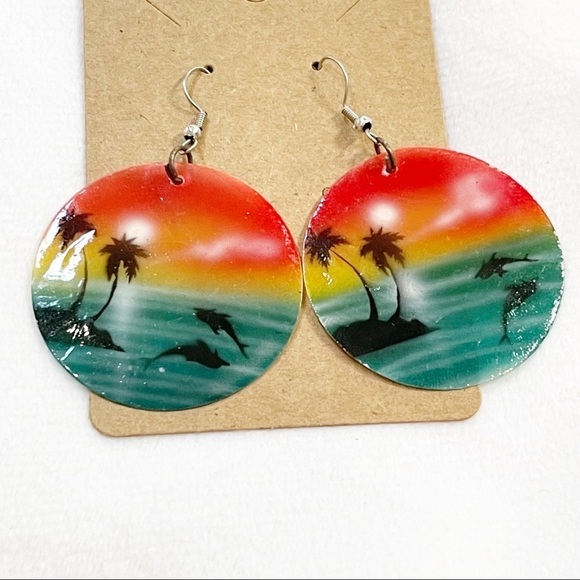 Vintage Beach & Palm Trees Round Resin Earrings - Picture 1 of 5